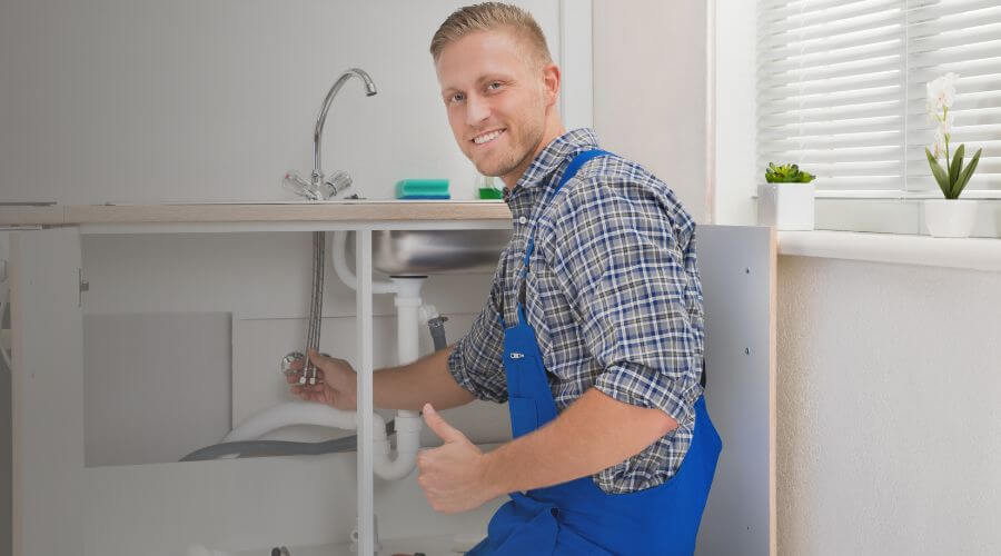 Expert burst pipe repair services in Oilton, OK